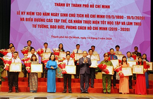 TP.HCM: Kỷ niệm 130 năm Ngày sinh Chủ tịch Hồ Chí Minh - ảnh 2