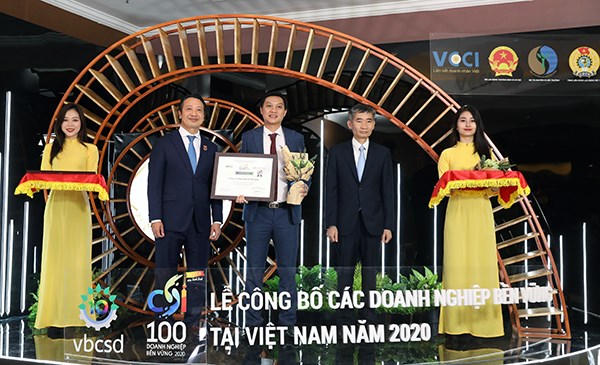 Amway Việt Nam lần thứ 5 liên tiếp thuộc top 100 doanh nghiệp phát triển bền vững - ảnh 1