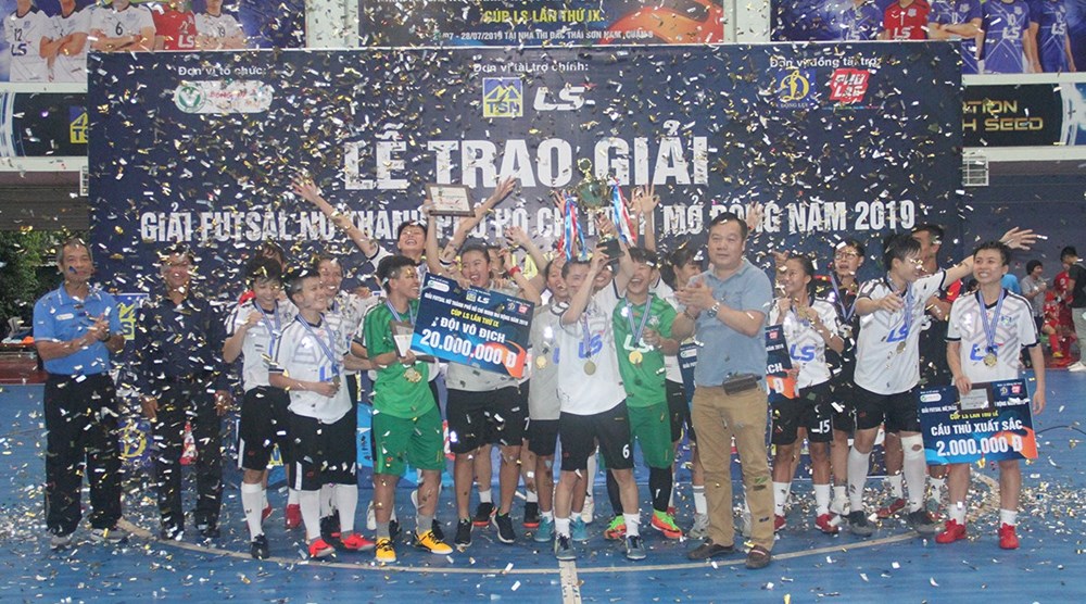 Thái Sơn Nam Quận 8 vô địch Giải futsal nữ TP.HCM mở rộng 2019 - ảnh 1