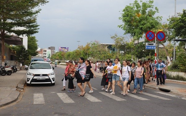 Đà Nẵng: Thị trường khách du lịch Trung Quốc giảm nhẹ - ảnh 2
