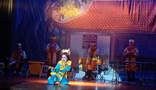 Đà Nẵng: Show diễn 