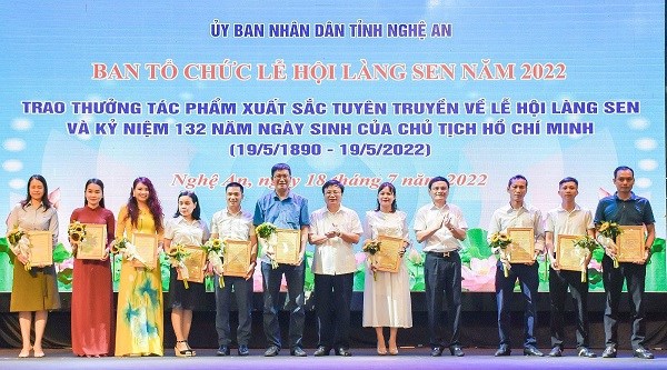 Báo Văn Hoá đoạt giải Tác phẩm xuất sắc tuyên truyền về Lễ hội Làng Sen 2022 - ảnh 1