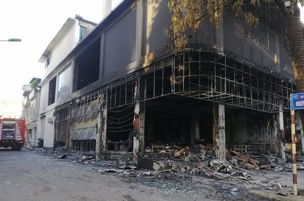 Cháy phòng trà ở Nghệ An khiến 6 người tử vong - ảnh 3