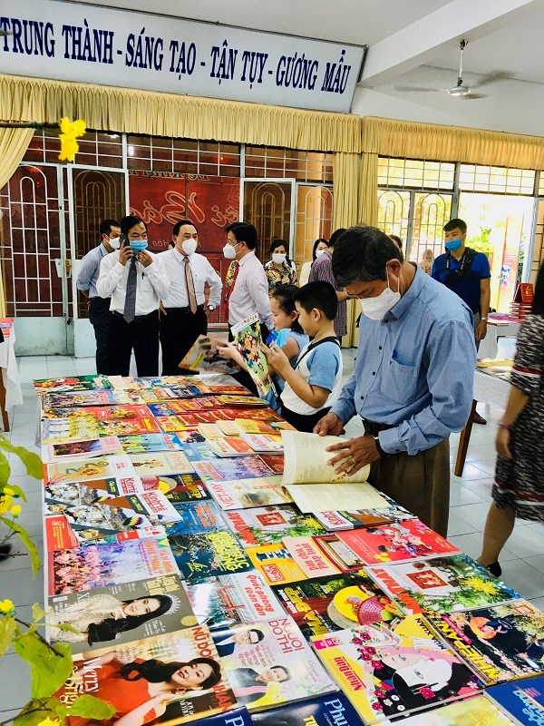 Khánh Hòa: Gần 3.600 ấn phẩm báo chí trưng bày tại Hội báo Xuân Nhâm Dần 2022 - ảnh 2