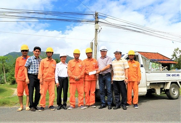 PC Khánh Hòa: Đảm bảo Lưới điện hoạt động ổn định sau bão số 6 - ảnh 3