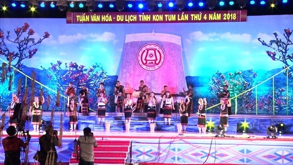 Bế mạc Tuần văn hóa – Du lịch tỉnh Kon Tum 2018:  Lời hẹn miền thổ cẩm - ảnh 5