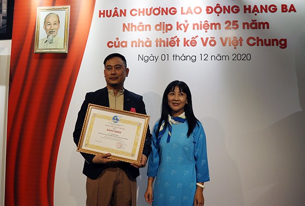 NTK Võ Việt Chung nhận Huân chương Lao động hạng Ba - ảnh 2
