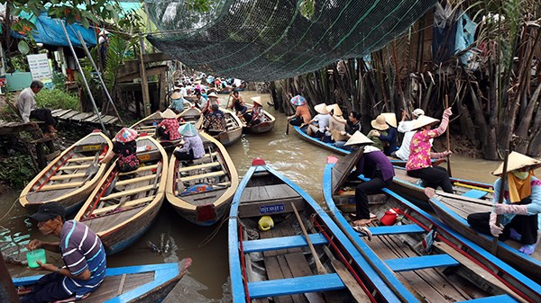 Khách nước ngoài trải nghiệm du lịch sinh thái và văn hóa ở Tiền Giang - ảnh 7