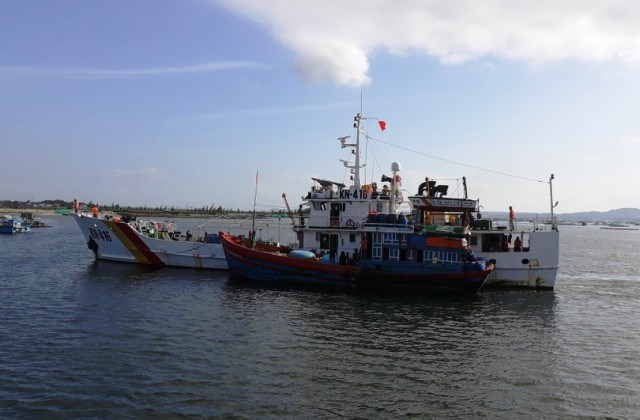 Khánh Hòa: Hỗ trợ đưa tàu cá bị nạn ở Trường Sa vào đất liền an toàn - ảnh 1
