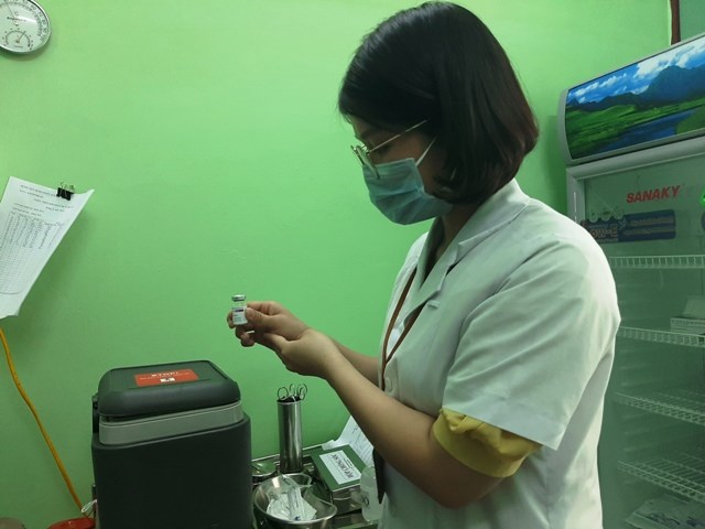 Khánh Hòa: Tiêm 100 liều vắcxin ngừa Covid -19 cho đội ngũ y, bác sĩ tuyến đầu chống dịch - ảnh 3