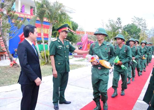 Ninh Thuận: Hơn 1.000 thanh niên lên đường nhập ngũ - ảnh 1