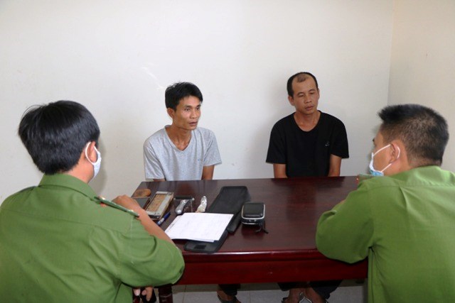 Ninh Thuận: Tạm giữ hình sự hai đối tượng tấn công tổ công tác phòng, chống dịch - ảnh 1