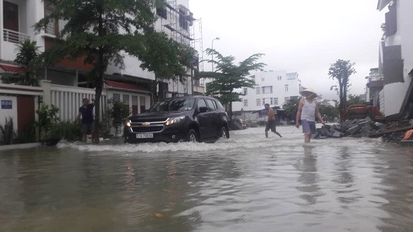 Khánh Hòa: Nỗ lực hỗ trợ người dân sau mưa lũ - ảnh 3