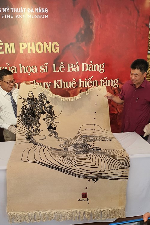 Bảo tàng Mỹ thuật Đà Nẵng tiếp nhận bộ sưu tập tranh quý của danh hoạ Lê Bá Đảng - Anh 1
