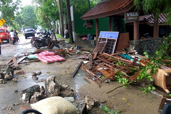 Sóng thần ở Indonesia: 168 người thiệt mạng, 745 người bị thương - Anh 6
