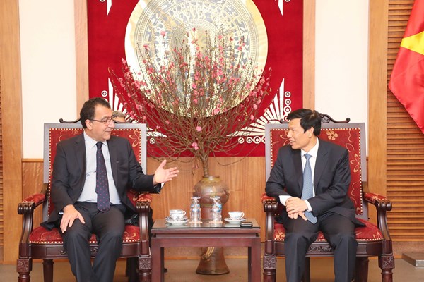 Bộ trưởng Nguyễn Ngọc Thiện tiếp Đại sứ đặc mệnh toàn quyền nước cộng hòa Chile tại Việt Nam - Anh 1