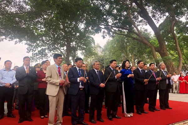 Phó Chủ tịch nước dự khai Hội Đền và Lăng Kinh Dương Vương - Anh 1