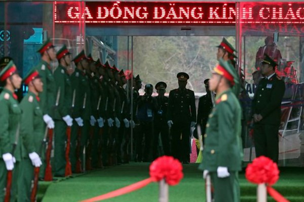 An ninh siết chặt trước giờ đón lãnh đạo Mỹ - Triều tới Việt Nam - Anh 13