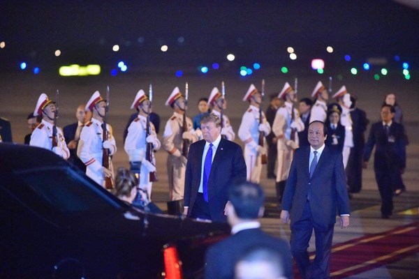 Tổng thống Mỹ Donald Trump đến Hà Nội sẵn sàng cho Thượng đỉnh Mỹ - Triều - Anh 3