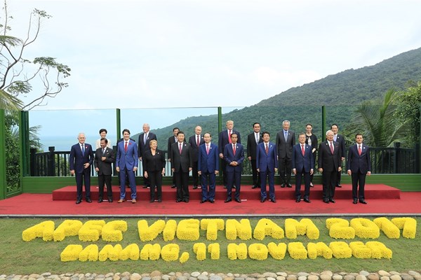 Soi đám cưới triệu đô của giới tỷ phú thế giới tại Việt Nam - Anh 5