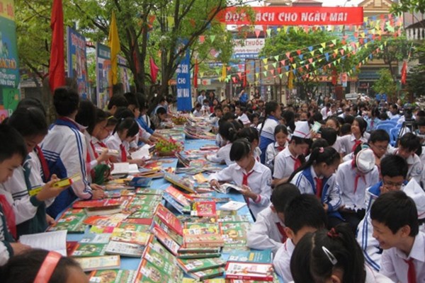 5 năm Ngày Sách Việt Nam: Hàng ngàn tủ sách đã đến được thư viện mọi vùng miền - Anh 1