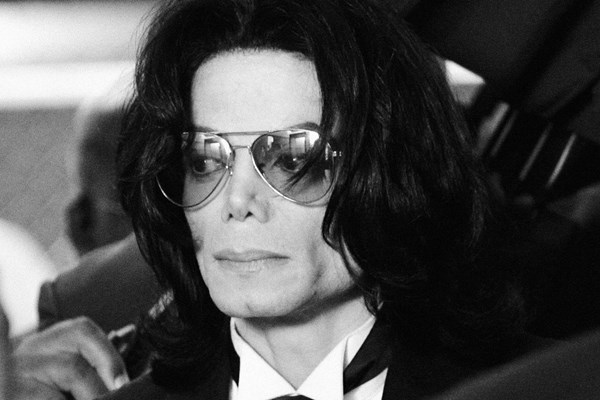 Gia đình Michael Jackson đáp trả “Leaving Neverland” - Anh 1