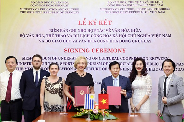 Ký kết hợp tác về văn hóa giữa Việt Nam và Uruguay - Anh 3