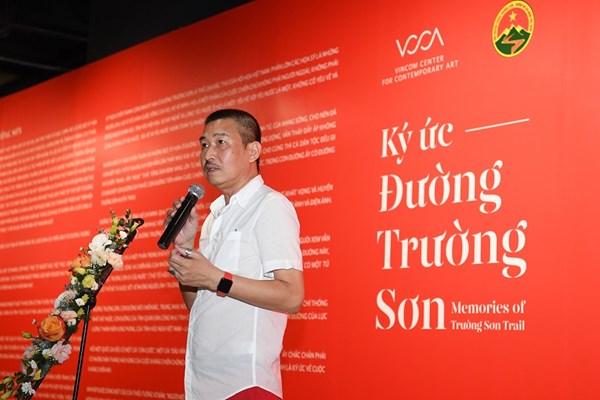Công chúng Hà Nội xúc động xem ký ức Trường Sơn tại VCCA - Anh 7
