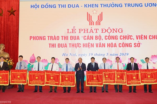 Thủ tướng nêu 3 trụ cột xây dựng văn hóa công sở - Anh 2