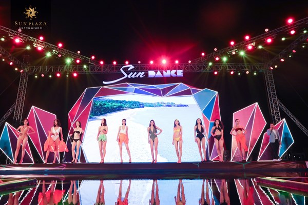 Bích Phương và bikini show “bỏ bùa” khán giả Hạ Long tại Sun Dance Festival - Anh 4