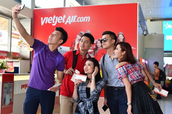 Lần đầu tiên tại Việt Nam, khách hàng có thể mua trả góp vé máy bay Vietjet cùng HD SAISON - Anh 2
