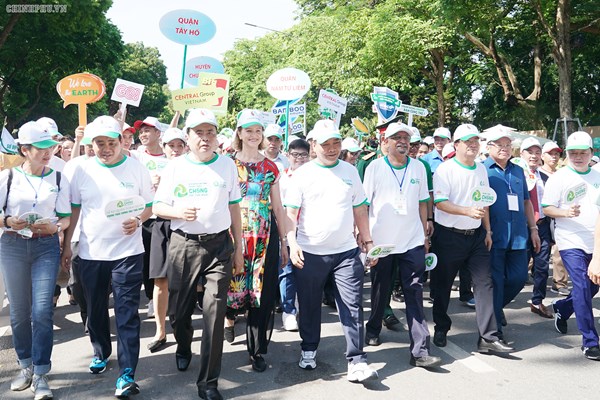 Thủ tướng Nguyễn Xuân Phúc: Ngay từ bây giờ hãy “nói không với rác thải nhựa” - Anh 1