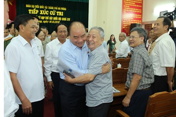 Thủ tướng Nguyễn Xuân Phúc tiếp xúc cử tri huyện An Dương - Anh 1