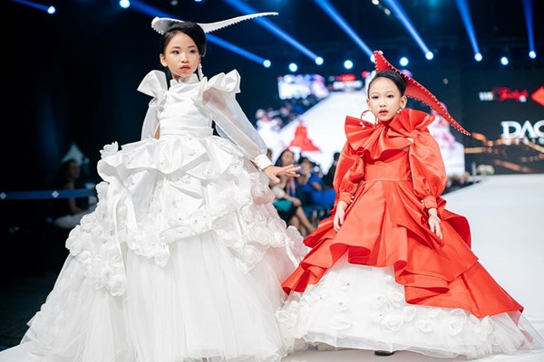 Thời trang trẻ em Việt tạo tiếng vang trên sàn diễn quốc tế - Anh 2