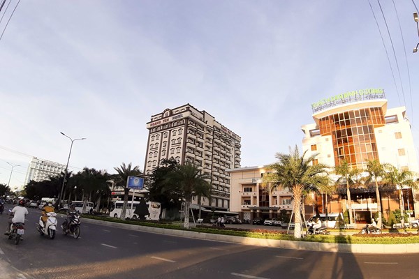 “Giải toả” 3 khách sạn ngàn tỉ ở Quy Nhơn: Cần có lộ trình? - Anh 1