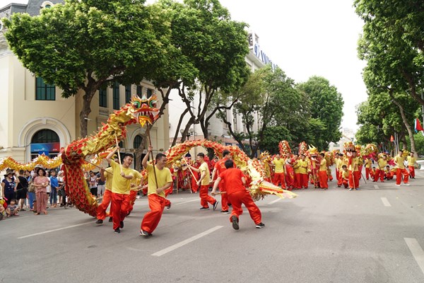 Lễ hội đường phố chào mừng 20 năm Hà Nội - Thành phố vì hoà bình - Anh 8