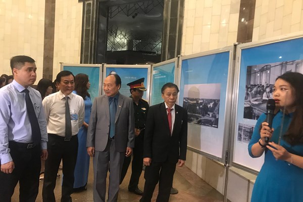 Bảo tàng Hồ Chí Minh triển lãm gần 100 hình ảnh, tài liệu về Chủ tịch XuPhaNuVông - Anh 3