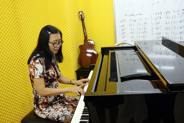 U60 vẫn thi đại học ngành Piano - Anh 1