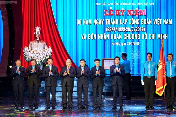 Phát biểu của Thủ tướng Nguyễn Xuân Phúc tại Lễ kỷ niệm 90 năm Ngày thành lập Công đoàn Việt - Anh 2