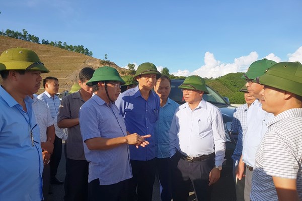 Nước đập dâng Ngàn Trươi - Cẩm Trang (Hà Tĩnh) bị ô nghiễm nghiêm trọng: Tỉnh đang cân nhắc báo cáo với Thủ tướng Chính phủ - Anh 2