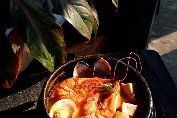 Cách nấu canh tương hải sản Hàn Quốc tại nhà - Anh 6