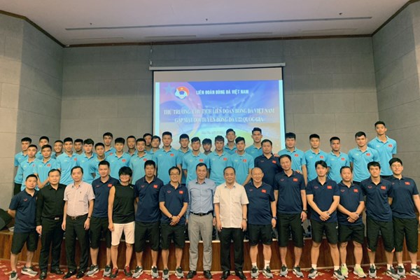 Thứ trưởng Lê Khánh Hải thăm và động viên đội tuyển U22 quốc gia - Anh 2