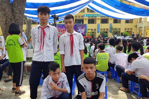 Quang Hải, Văn Hậu truyền cảm hứng chiến thắng tới các em học sinh - Anh 2