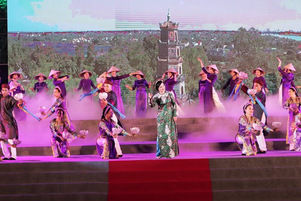 Liên hoan trình diễn Di sản văn hóa phi vật thể quốc gia và Lễ hội Thành Tuyên năm 2019 - Anh 9