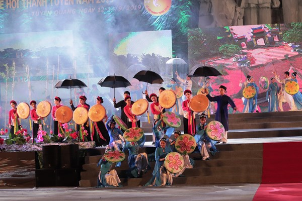 Liên hoan trình diễn Di sản văn hóa phi vật thể quốc gia và Lễ hội Thành Tuyên năm 2019 - Anh 11