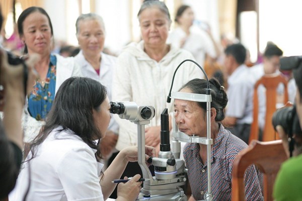 65% bệnh nhân bị mù hai mắt do bệnh lý glocom - Anh 1