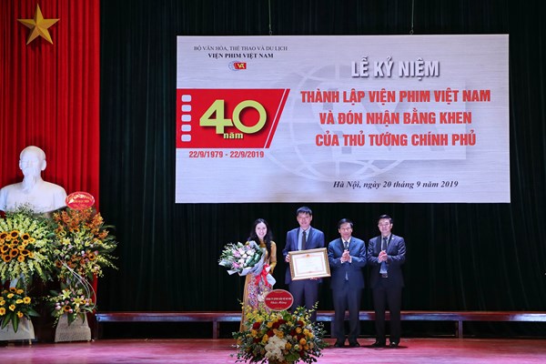 Bộ trưởng Nguyễn Ngọc Thiện: Viện Phim Việt Nam đang lưu giữ kho tàng tư liệu vô cùng quý giá - Anh 1