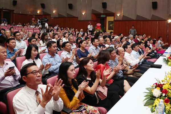 Bộ trưởng Nguyễn Ngọc Thiện: Viện Phim Việt Nam đang lưu giữ kho tàng tư liệu vô cùng quý giá - Anh 5