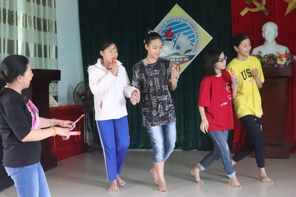 Liên hoan hát dân ca và bài chòi cho học sinh Đà Nẵng - Anh 1