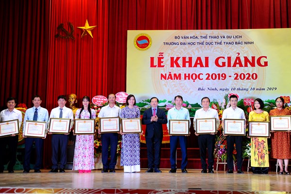 Trường Đại học TDTT Bắc Ninh khai giảng năm học mới - Anh 3